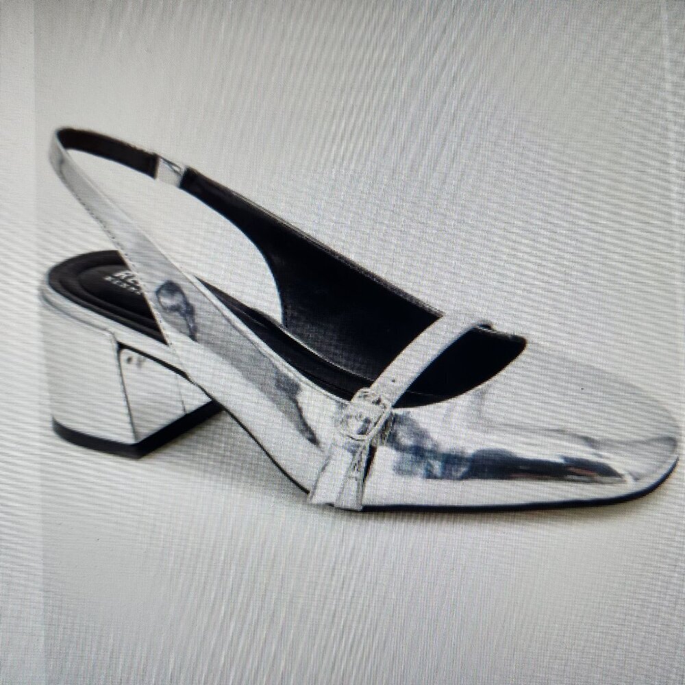 Kenneth Cole Reaction "Lindy" Silver Mary Janes. NIB. Size 9